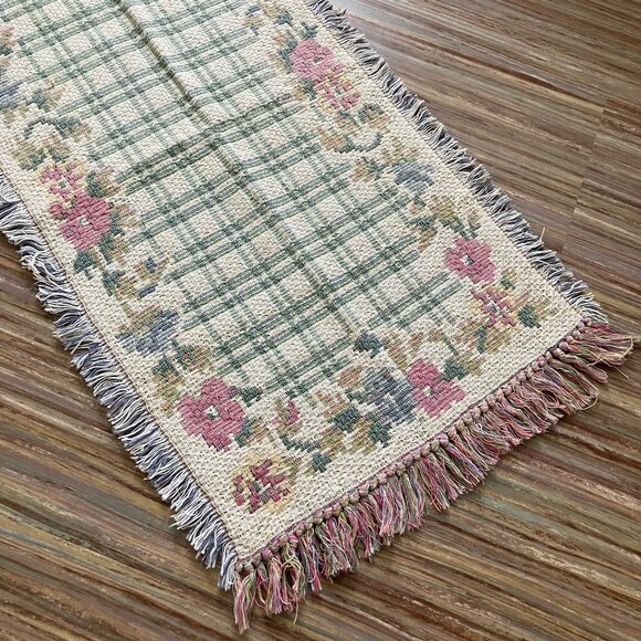 Cotton Concepts Handloomed Tapestry Table Runner Floral with Fringe Border 22x40 - Picture 2 of 5